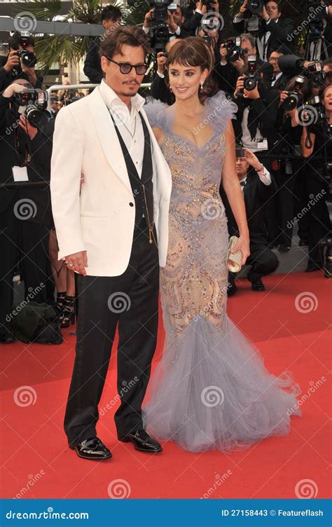 Johnny Depp,Penelope Cruz editorial stock photo. Image of tides - 27158443