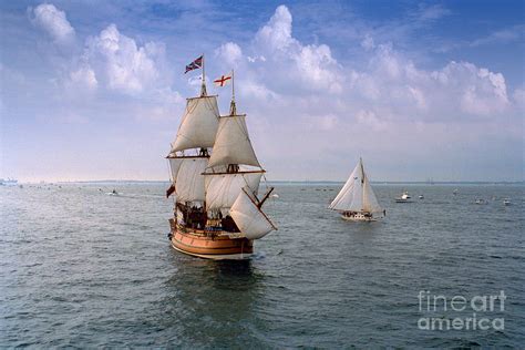 Jamestown Ship Susan Constant Sailing On The Chesapeake Bay Photograph