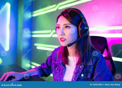 Young Asian Cyber Sport Gamer Stock Image Image Of Lifestyle Media