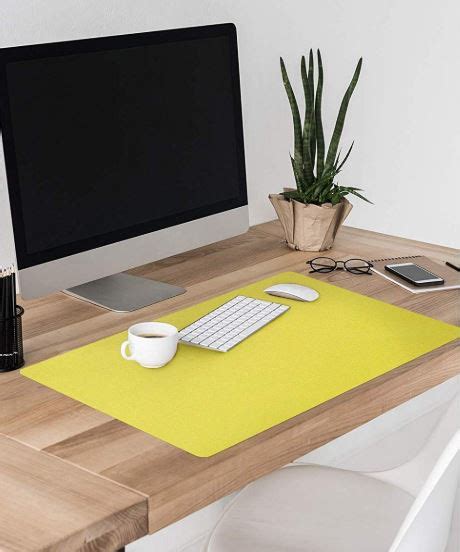 31 Yellow Office Decor Ideas To Brighten Up Your Workspace