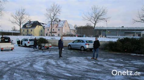 Abladestation statt Abholaktion für Grafenwöhrer Christbäume Onetz