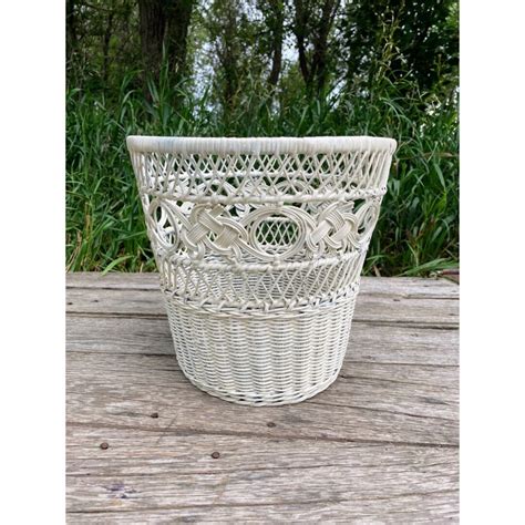 Vintage S White Wicker Waste Basket Trash Can Etsy