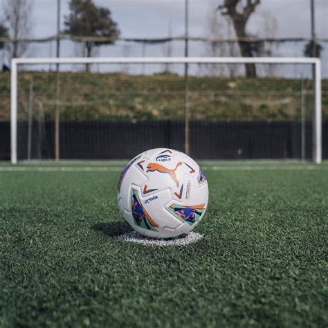 Puma y la Liga F presentan el balón oficial Órbita para la temporada