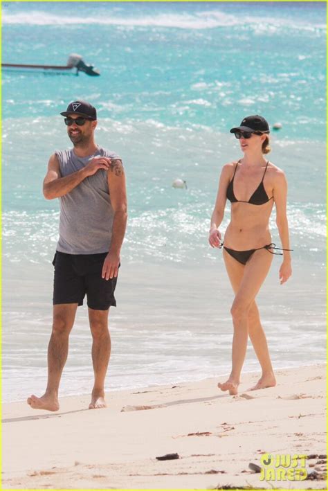 Hot Sexy Lauren Angel Turner Bikini Pics