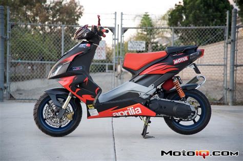 Aprilia Aprilia Sr 50 R Factory Replica Sbk Moto Zombdrive Com