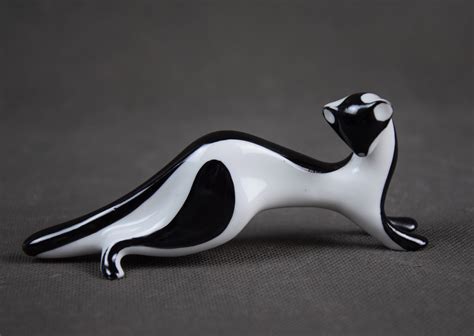 Weasel figurine designed by Mieczyslaw Naruszewicz Chodzież 1960s