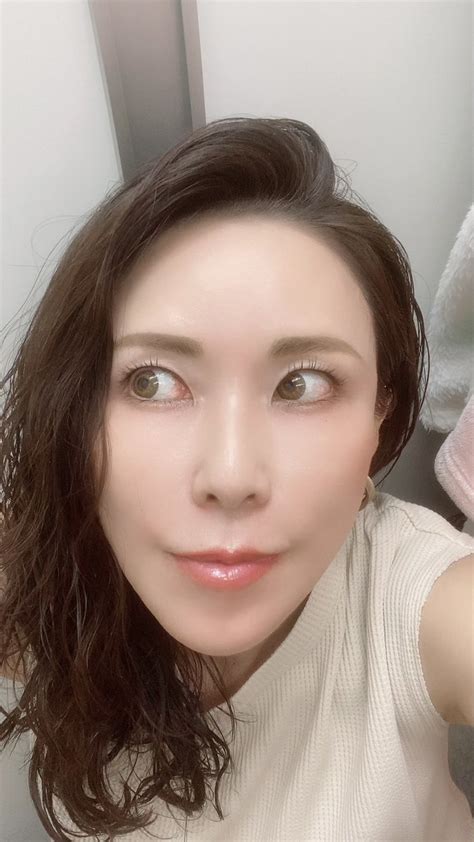 水野優香熟女 On Twitter 本日撮影会にお越し下さいました皆様ありがとうございました🥰 また明日も宜しくお願いしま〜す👋 メイクポーチ置いて帰っちゃお🤭