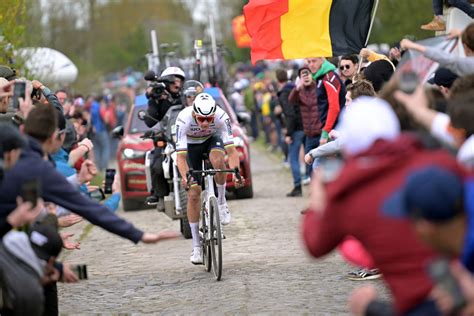 Van Der Poel Eclipses Another Speed Record In Paris Roubaix Why Are