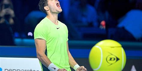 Alcaraz nach Sieg über Medwedew im Halbfinale gegen Djokovic Tennis