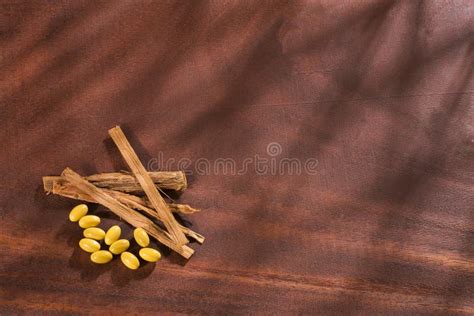 Uncaria Tomentosa - Medicinal Plant of the Peruvian Jungle Stock Photo ...