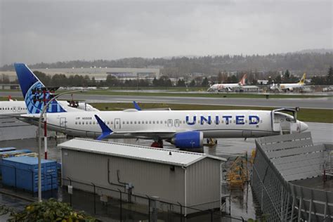 United Airlines Continues To Remain Secretive On Boeing 737 MAX 8 ...