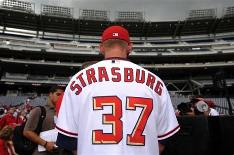 Stephen Strasburg Makes a Sterling Pitching Debut | TIME.com