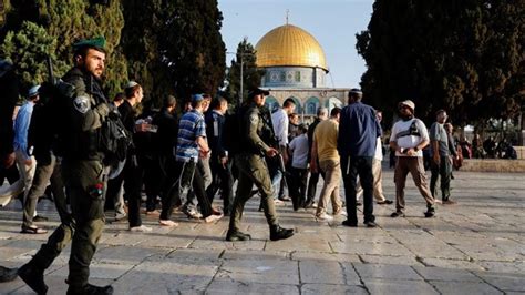 Hamas Condemns Israeli Proposed Plans To Divide Al Aqsa