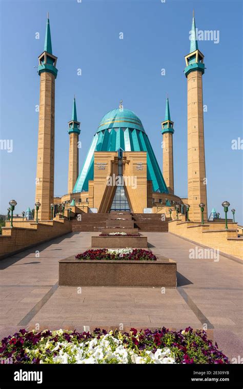 Pavlodar mosque hi-res stock photography and images - Alamy