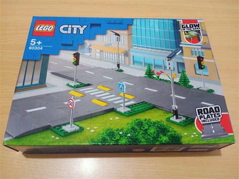 LEGO City Road Plates 60304 (SEALED) on Carousell