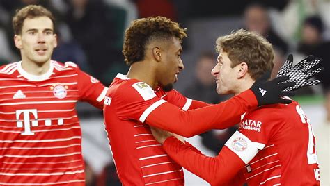 Il Bayern Monaco Batte 4 2 Il Wolfsburg E Torna In Testa Alla