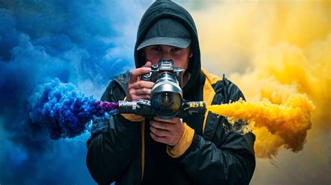 5 Best Smoke Bomb Photography Tips & Ideas – Sunny 16