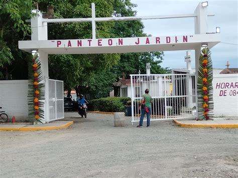 Listos Los Panteones Para Recibir Visitantes En El D A Muertos Tuxpan