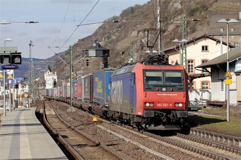 SBB 482 027 0 durchfährt Kaub 25 2 2017 Bahnbilder de