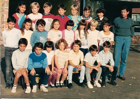 Photo De Classe Cm2 De 1985 Ecole Alain Fournier Copains Davant