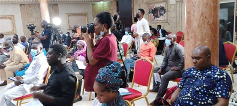 Icir Dialogue Seeks Ways For Nigerian Media To Promote Public