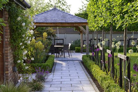 A Cloister Garden Deer Park Castleknock Khs Landscaping