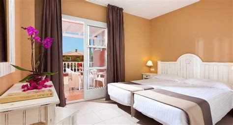 El Duque in Costa Adeje, Tenerife | Holidays from £450pp | loveholidays