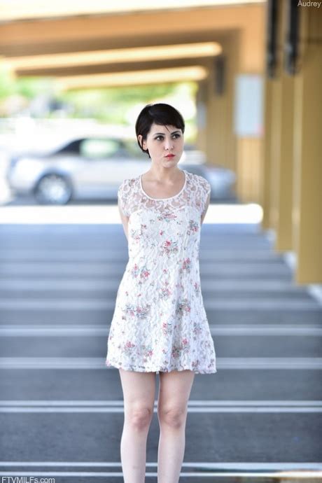 Beautiful Pixie Cut Gets Fucked Sex Pictures Pass