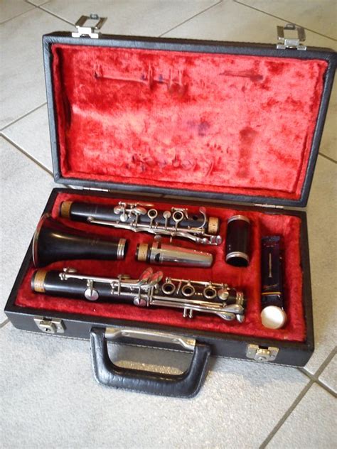 Evette Buffet Clarinet Poretdas