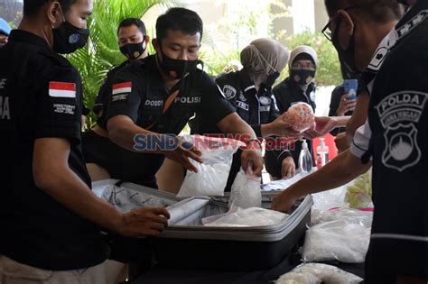 FOTO Bekuk Dua Tersangka Polda Jateng Sita 9 1 Kg Sabu