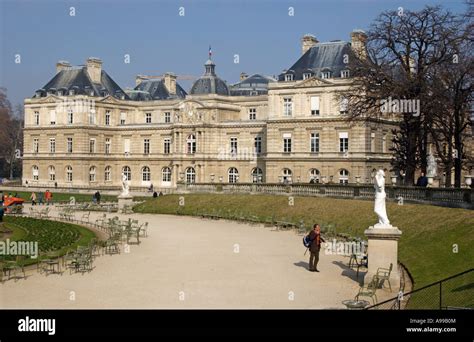 Palais Du Luxembourg and gardens, Paris, France Stock Photo - Alamy