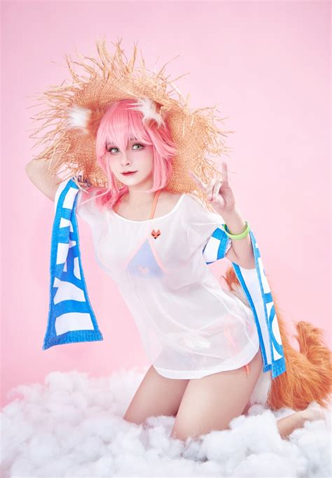 Azami Tamamo Bikini Hot Girl China