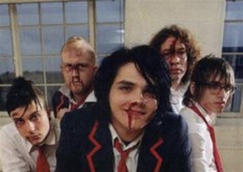 Rare Ish Pics Of Emo Gods Mostly Mcr Musik Rom Wut