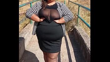 Exhibiendo Mis Grandes Tetas En El Parque XVIDEOS