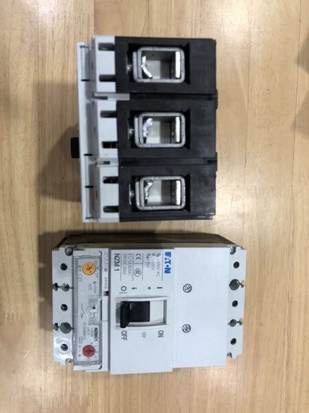 เซอรกตเบรคเกอร MCCB Molded Case Circuit Breaker Eaton Moeller