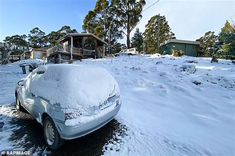 Freezing Weather And Snow Smashes Australia With More Cold Temperatures