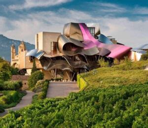 HEREDEROS DEL MARQUÉS DE RISCAL Josefina Fernández