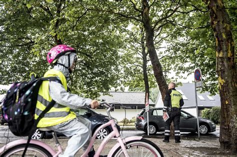 14 årig dreng kørt ned på cykel men så stak bilisten af Nu opfordrer