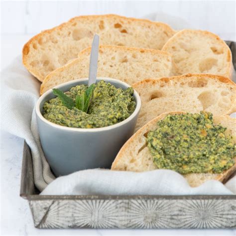 Munt Feta Pesto Lauras Bakery