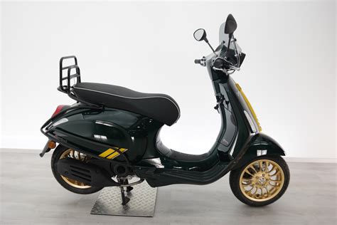 Exclusieve Vespa Sprint Racing Sixties Sunder Bromfietsen