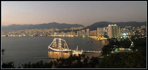 Bahia De Acapulco Eduardo Francisco Vazquez Murillo Flickr