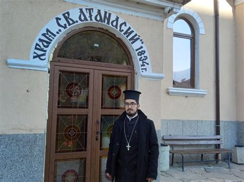 Италианецът, вдигнал параклис в Катуница в памет на Ангел и Павел, купи ...