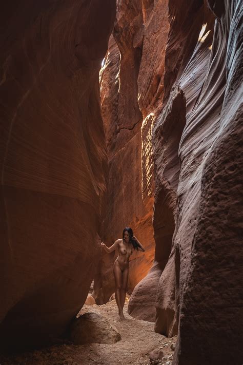 The Naked Desert Photography On Twitter Were All Just Looking Out