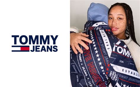 Tommy Jeans Damen Essential Hooded Down Langarm Jacke : Amazon.de: Fashion