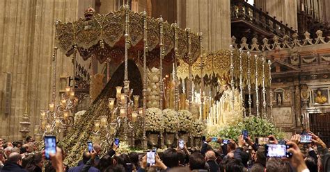 Sevilla Reencuentra A Su Esperanza Macarena Y Esperanza De Triana 29