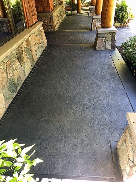 Stamped Concrete Entry W Grey Stain In 2020 Concrete Patio Designs