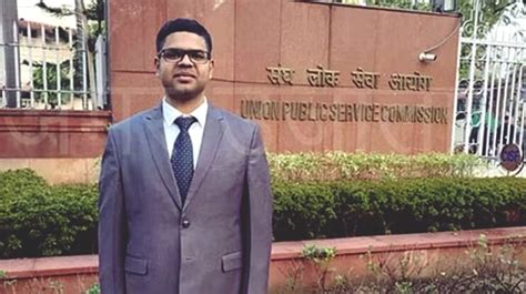 Upsc Success Story दोनों पैर और एक हाथ नहीं फिर भी बने Ias देश की