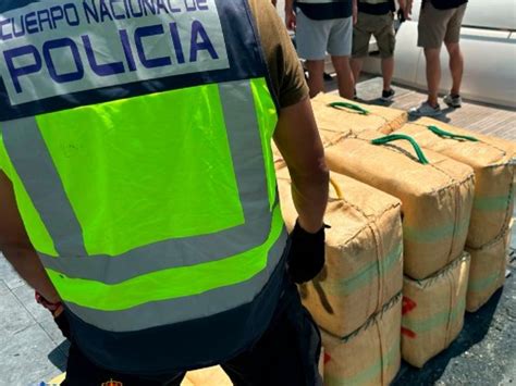 Incautados Casi Kilos De Hach S En Plena Descarga En El Puerto De