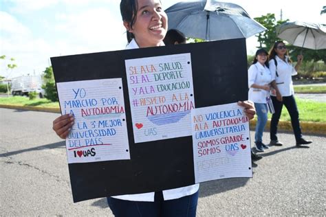 Fotos Estudiantes De La Uas En Todo Sinaloa Marchan Para Exigir