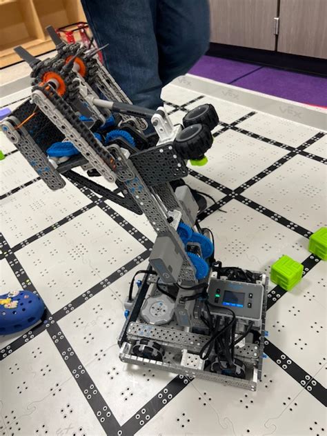 VEX IQ Claw Arm Or Moving Up Or Down VEX Robotics Competition